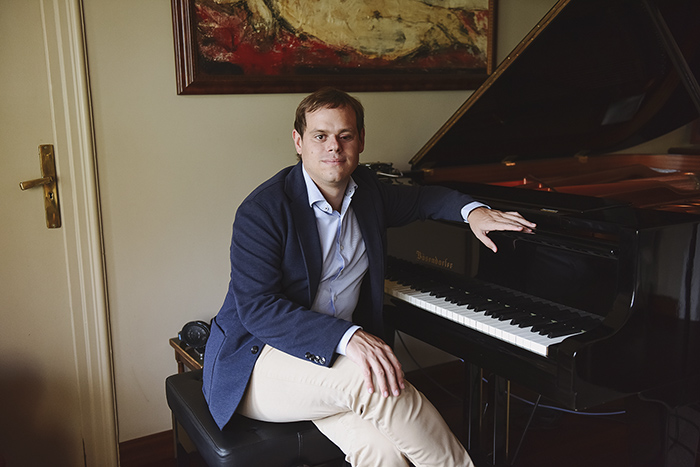 Cambra y su Bösendorfer.